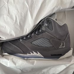 Jordan 5 “Wolf grey”