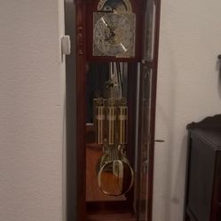 Beautiful Ridgeway Grandfather Clock 