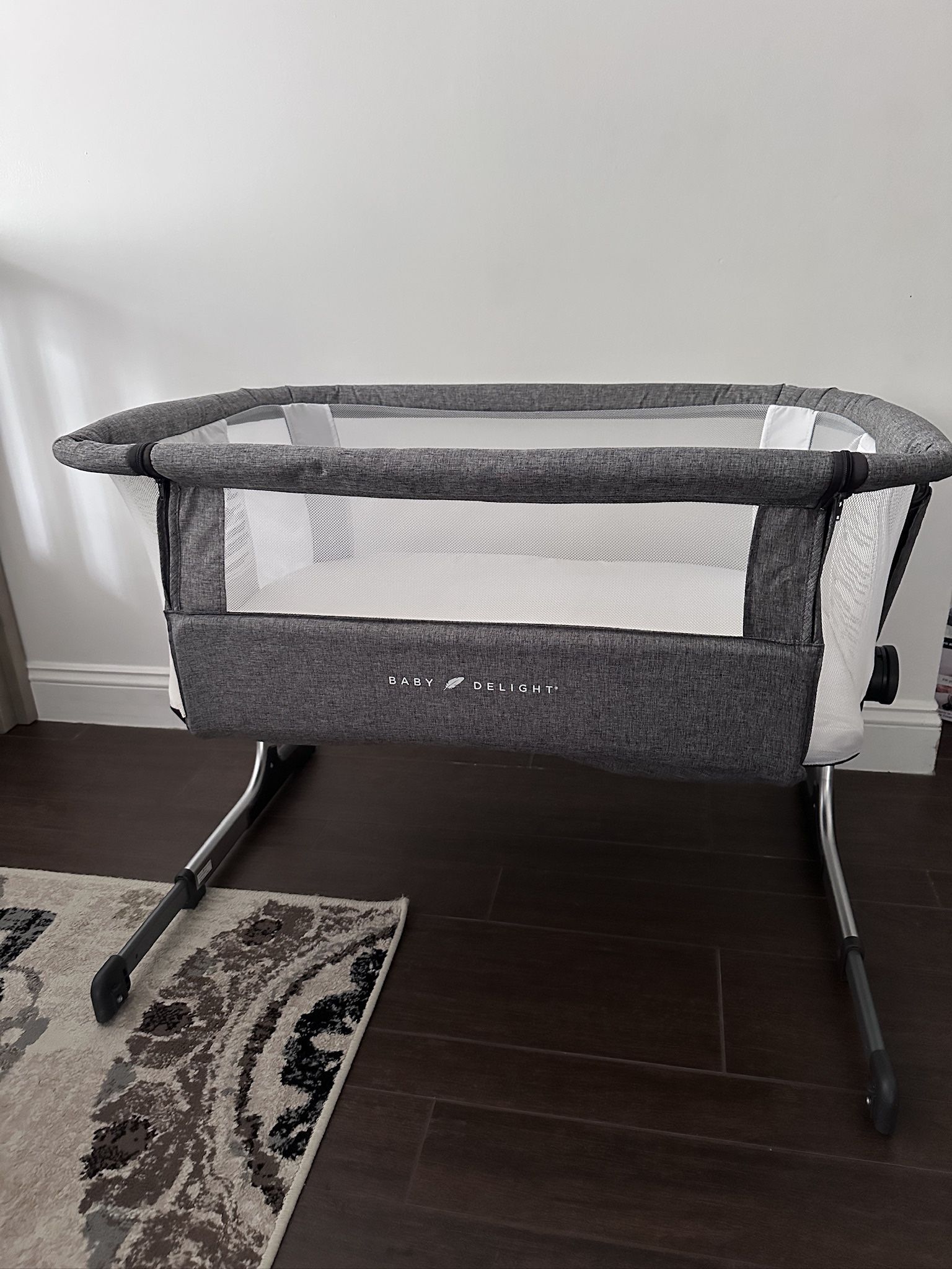 Bedside Sleeper Bassinet, Great Conditions