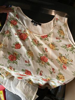 Women’s 2xl top