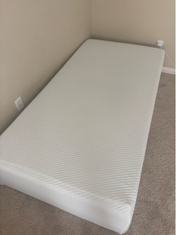 Twin mattress