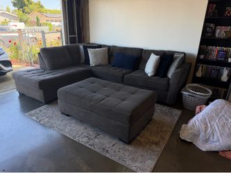Gray Sectional Couch with Ottoman 🛋️