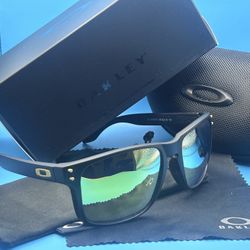 Oakley Holbrook Sunglasses 