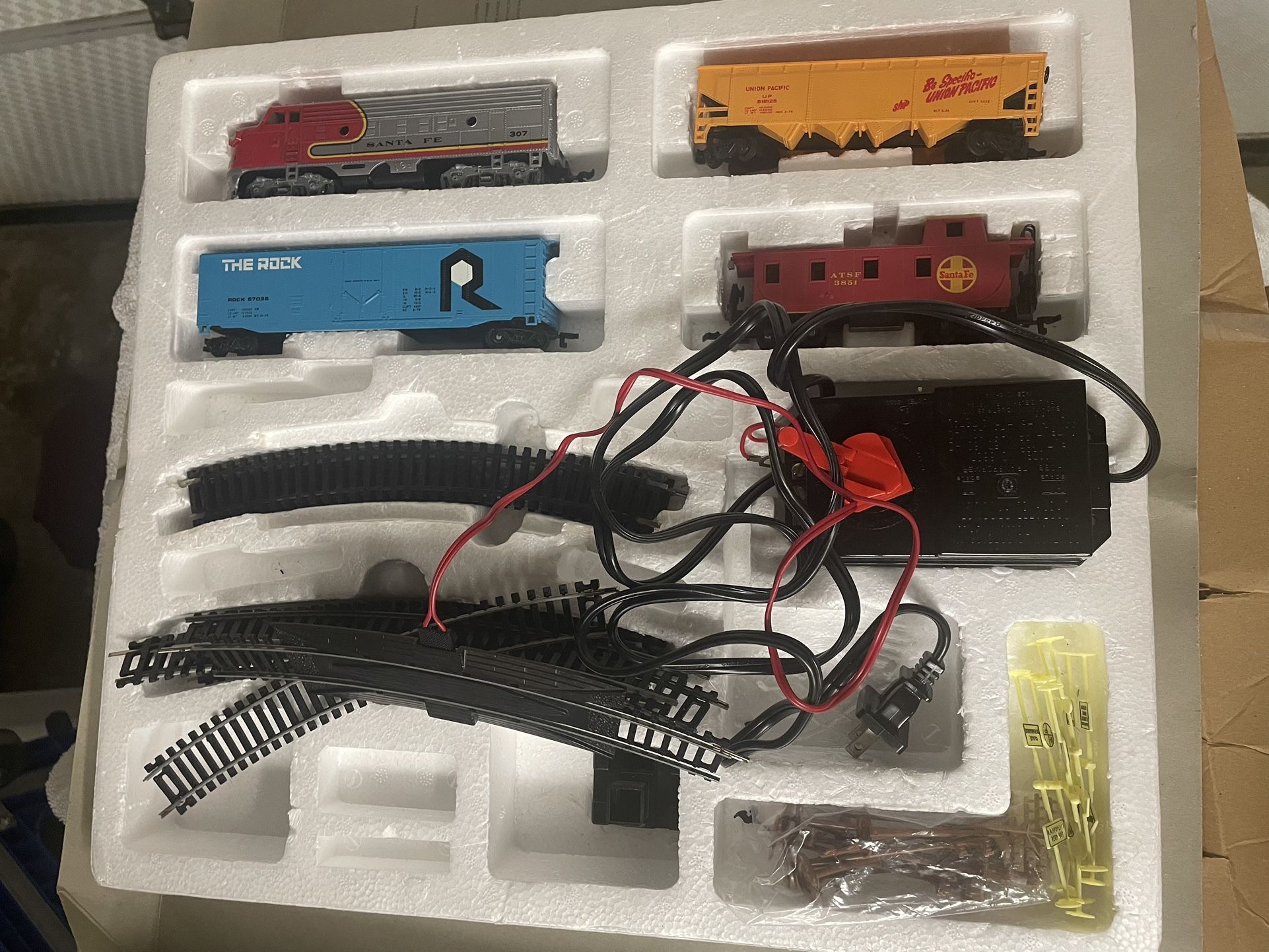 Vintage Bachman Ho Scale Train Starter Set