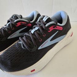Brooks Ghost Max Women's Size 8 Shoes