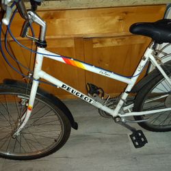 Peugeot City Express Mountain Bike White Frame 1986 24" 18 Speed