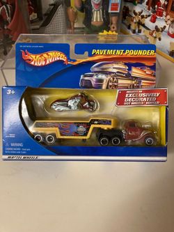Hot Wheels Pavement Pounder