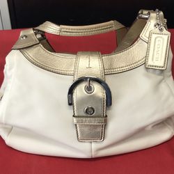Vintage - Soho Lynn - Coach Purse - Lightly Used - Excellent Condition - Ready to Go - Super Cool Look
