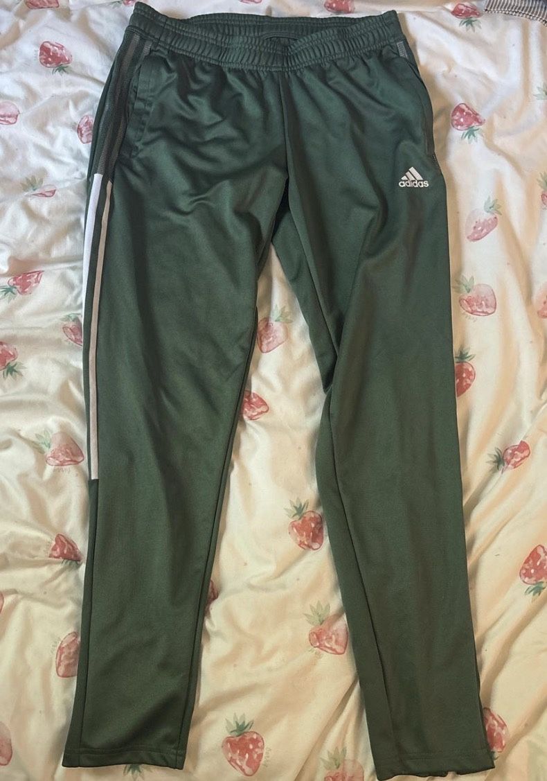 ADIDAS GREEN SWEATPANTS
