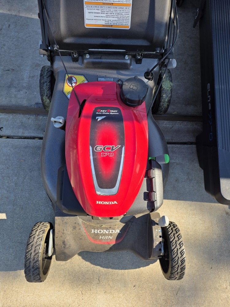 Honda Gas Lawn Mower