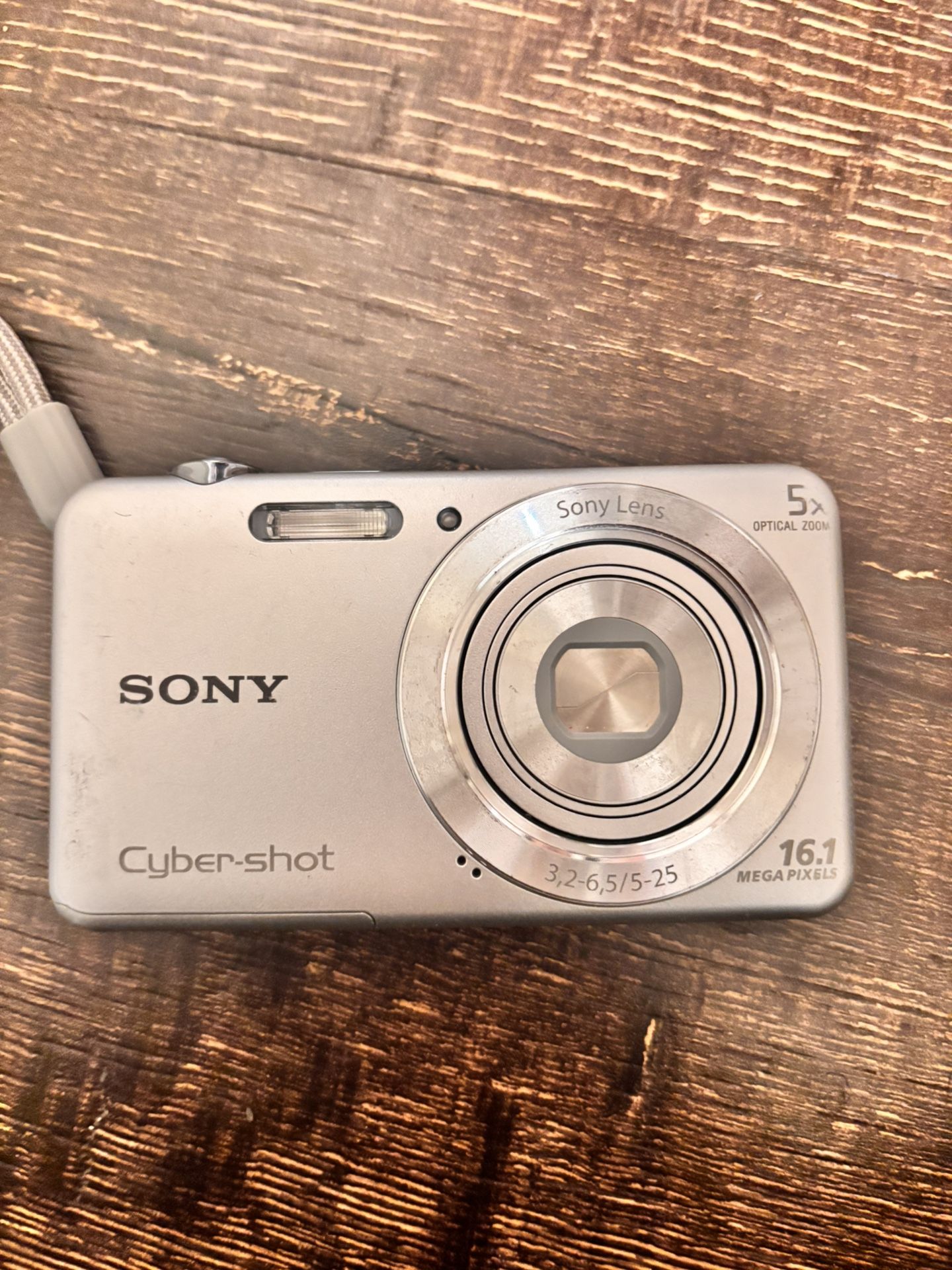 Sony Cybershot DSC-W710