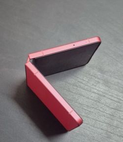 SAMSUNG Z FLIP 7 256gb red/coral unlocked