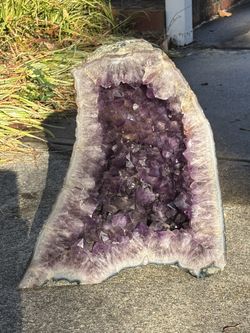 Large Amethyst geode