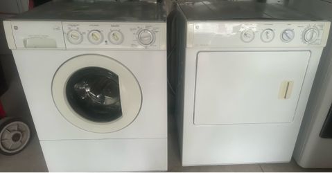 GE Front Load Washer - Gas Dryer