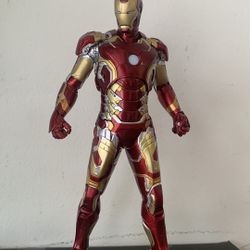 IRONMAN 