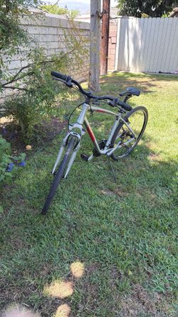 Giant Cypress  Mtn Bike