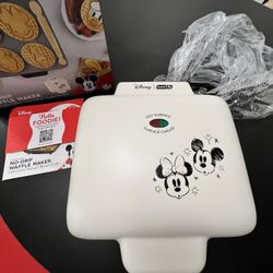 Disney Waffle Maker (No Drip)