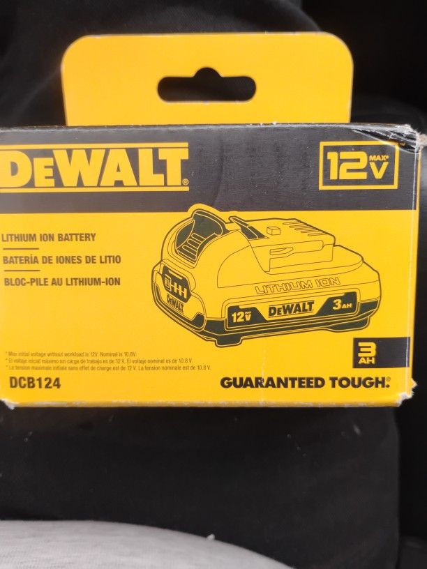 DeWalt 12 volt 3AH