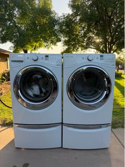 Whirlpool washer and electric dryer