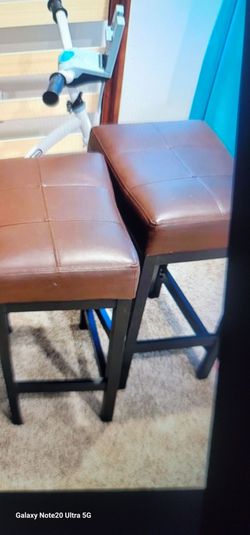 4 New bar stools 120 for all.4 .25" Tall