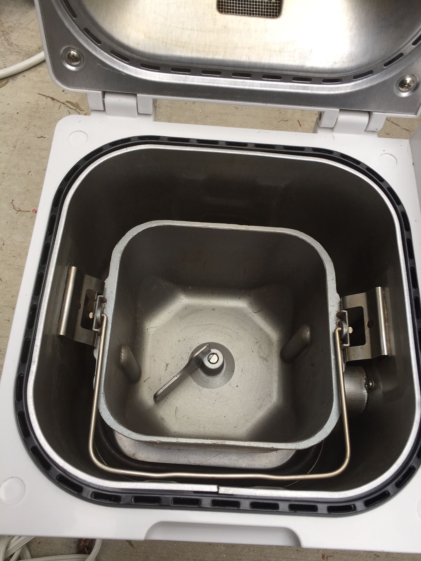 Oster Bread Maker in great working condition