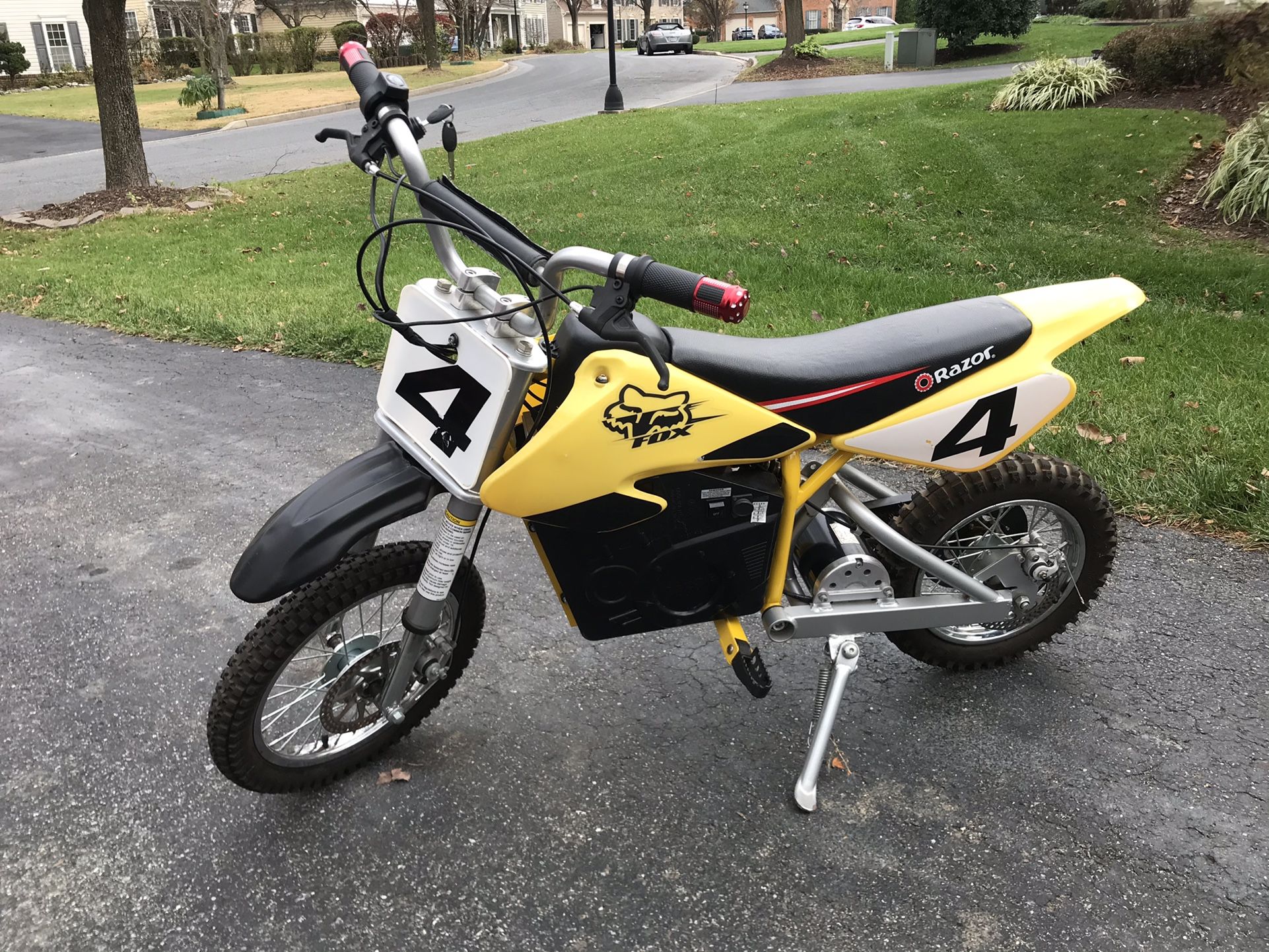Razor MX650 Dirt Rocket Bike - Upgraded 48V - Gets Up To 27mph!!