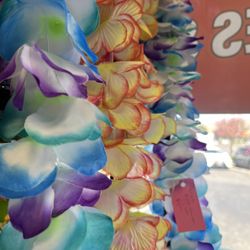 Flower leis For Summer Parties