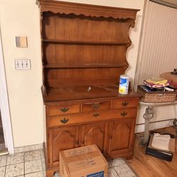 Wooden Display Cabinent 