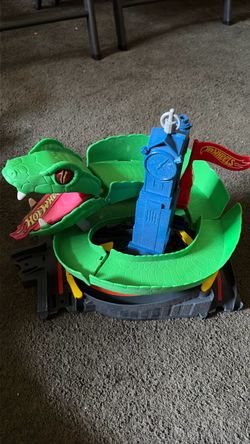 Hot Wheels Snake Track
