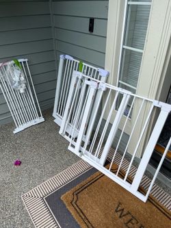 Baby safety first gates 3 total