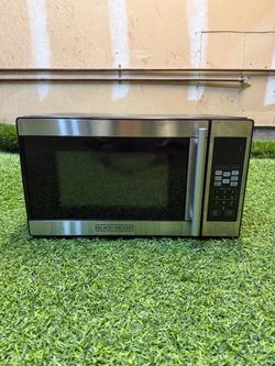 Black+Decker Stainless Steel Countertop Microwave