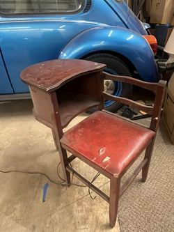 Antique Gossip Chair 