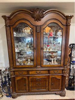 Victorian Vintage Solid Wood China Cabinet – Carved Buffet with Glass Doors