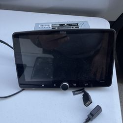 Car Stereo Screen With CarPlay 