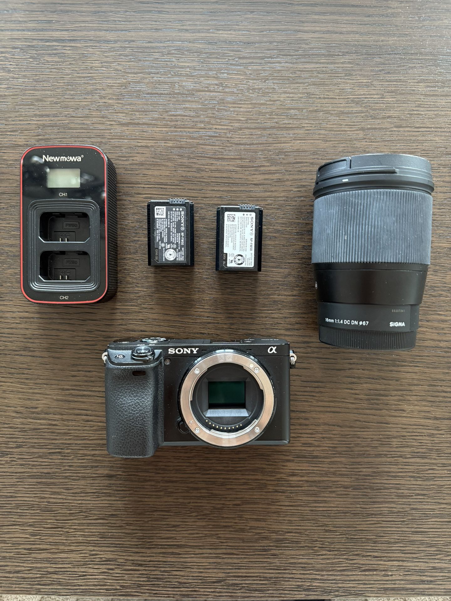 SONY a6400 4k Camera Bundle