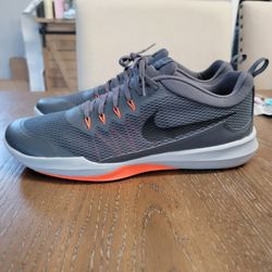 Nike Legend Trainers 