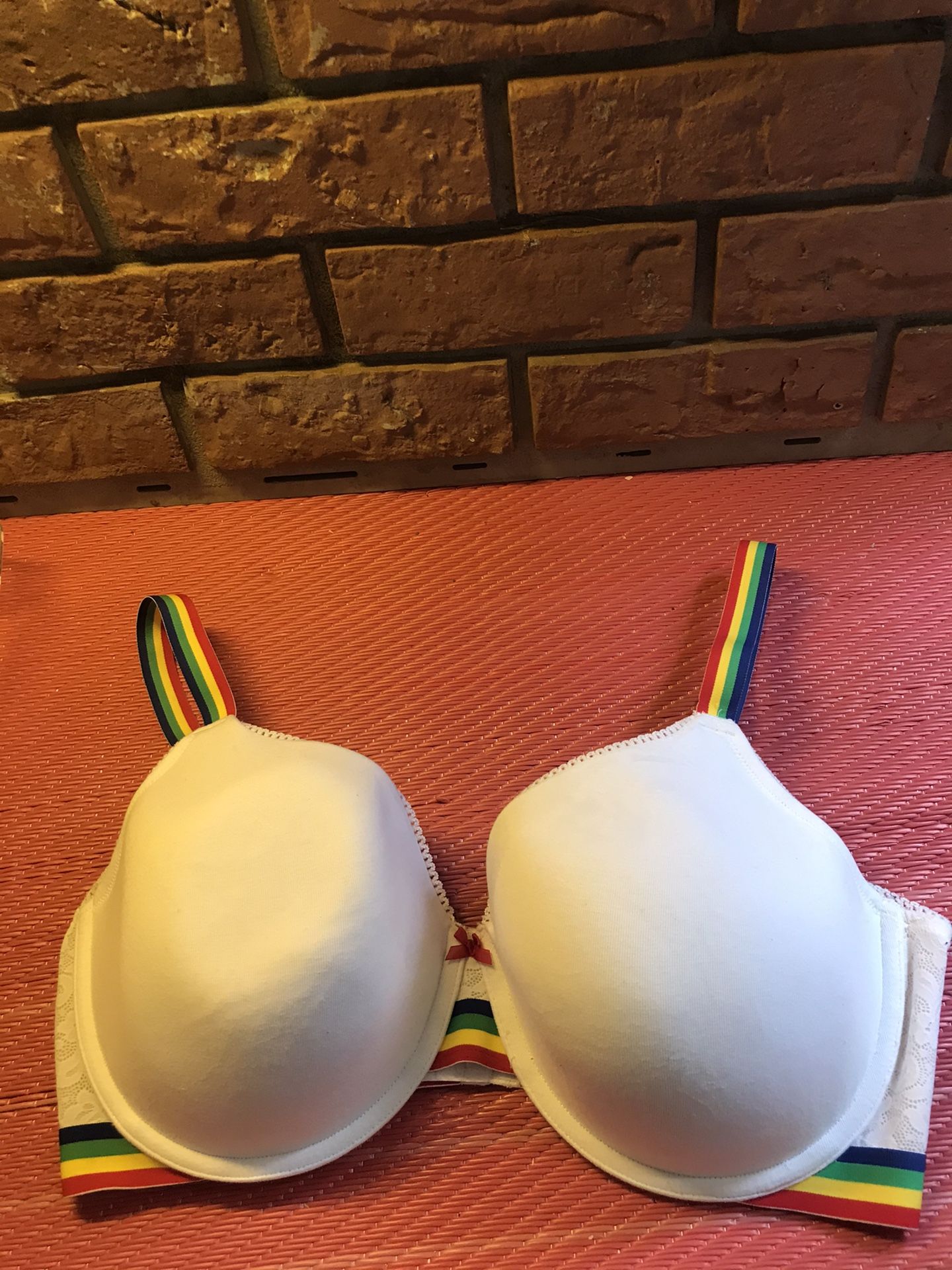 Cacique 42DDD bra lightly lined T-shirt bra! Great condition!Purchase at Belk!