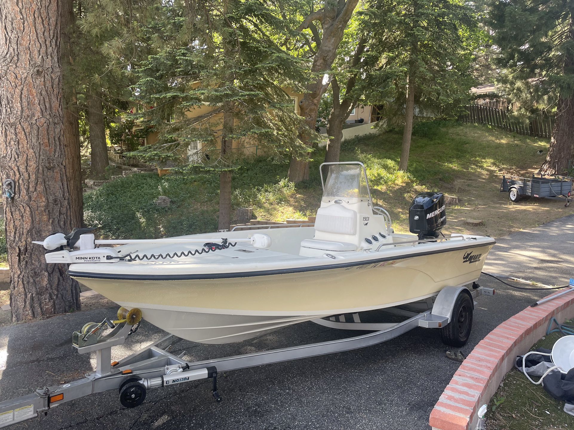 Mako 190 Center Console