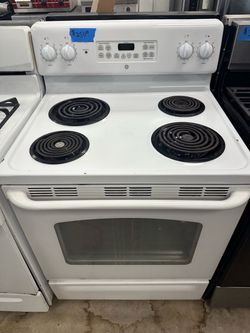 GE 4 Burner Electric Stove Range Oven