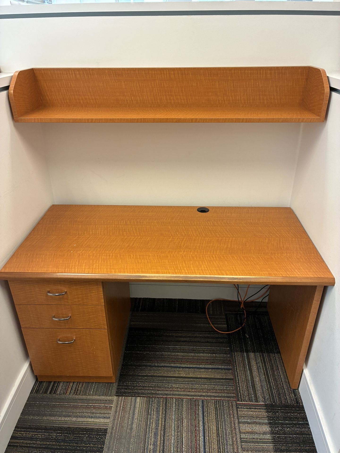*FREE* 15 Office Desks