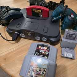 Nintendo 64 Power Cords 2 Controller 3 Games Rumble Pak & Controller Pak 