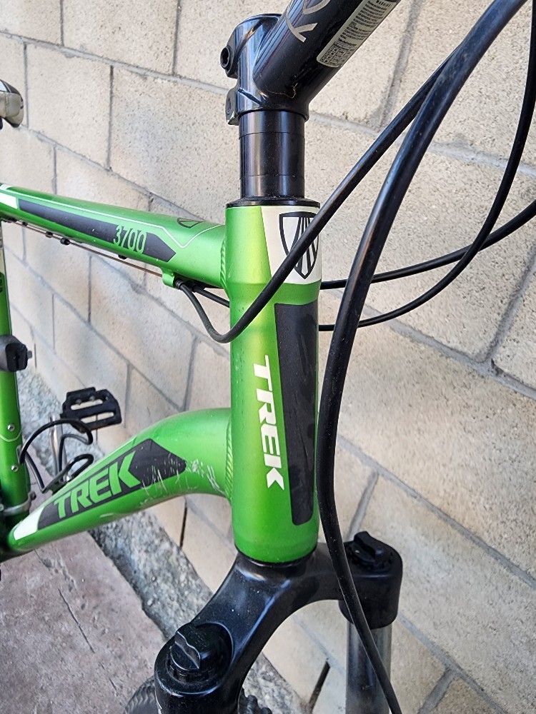Trek 3700 Three Series for Sale in Los Angeles, CA - OfferUp