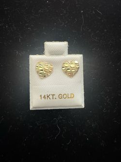 14 karat gold heart 💛 nugget earrings