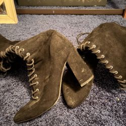 Black Lace Up Thigh High Heeled Boots