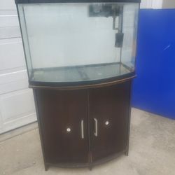 40 Gallin Bow Front Aquarium With Stand 