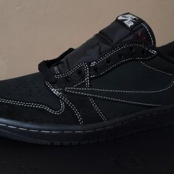 Jordan 1 × Travis Scott Low Black Phantom