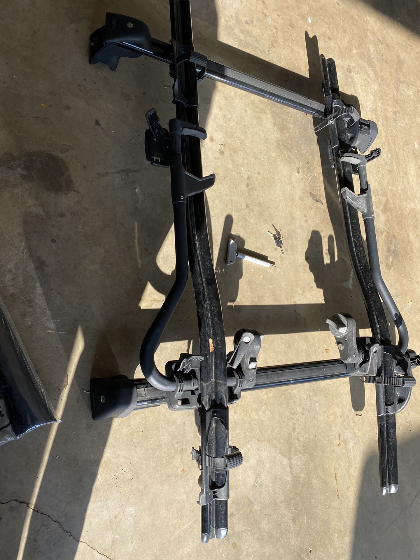 Mini Cooper Countryman Roof Rack/Bike for Sale in Riverside, CA OfferUp