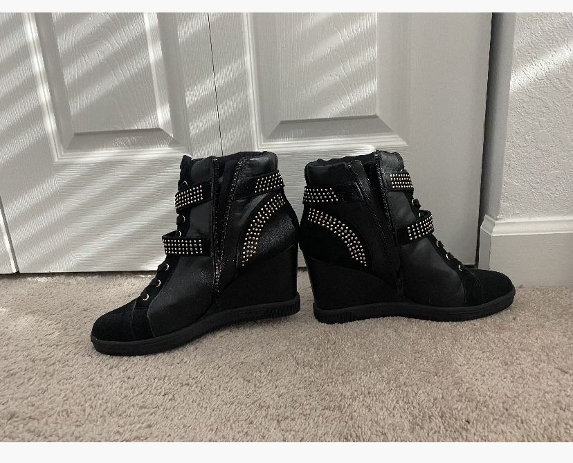 Aldo. Black Sneaker Boot.