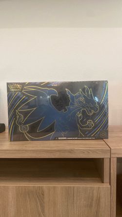 Mega charizard ex ultra-premium collection