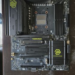 MSI X870 TOMAHAWK ATX MOTHERBOARD
